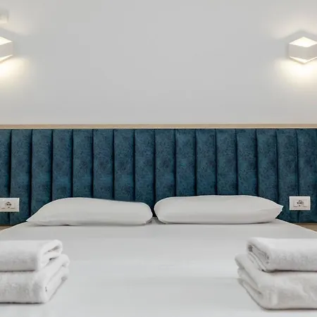 La Luna Hotel 3*